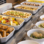 ホテル ウィングインターナショナル - 料理写真:ボリュームたっぷりの朝食ビュッフェ