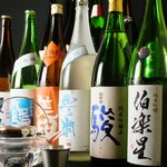 冠地鶏とかぼす平目 とよの本舗 - 地酒全２０種ご用意。人気の獺祭もあります♪