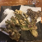 チェッカー - サービスのタラの芽天ぷら