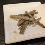 ひつまぶし 長楽 - サービスの骨せんべい