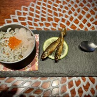 魚坐 - 