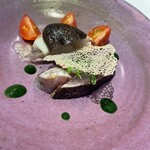 Parado - “鯖、椎茸、新じゃがのサラダ仕立て”。特に“鯖”！ともすれば和食的な食材をフレンチ風に仕立てるシェフの腕前に拍手です！メチャクチャ上品で美味い一皿。