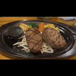 あ・かうはーど - 黒毛和牛リブロースステーキ＆ハンバーグ。4400円。