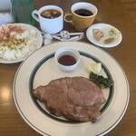 マロリーポークステーキ - 高尾山ライス・スープセット