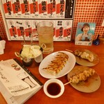 大衆居酒屋 焼き鳥と餃子 - 