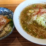 大衆食堂 中華そばとおコメの店 メシケン。 - 和風カツ丼（ミニ丼）＆青唐辛子坦々麺（0辛）