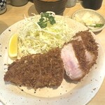 丸一 - 豚肉は、安定の林SPF