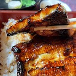 行田屋 - 香ばしく焼き上げられています♪