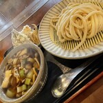 製麺練場 風布うどん - きのこうどんと天ぷら盛り