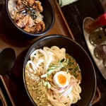 みんなの駒沢屋 - 冷やしカレーうどんとランチ唐揚げ丼