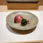 鮨 こいせ - 壱岐産ヤイトカツオ叩き（春菊のニンニク＆生姜醤油、ネギ漬け）