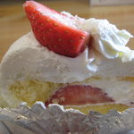 レストラン とり天職人 - 「第二東洋軒」のデザート　ショートケーキでした^^