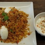 DELHI Dining - ビリヤニとライタ