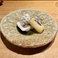 すし いなせ - 3品目 焼きサバ•ホワイトアスパラガス