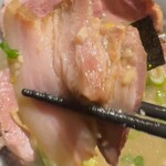 いかれたヌードル フィッシュトンズ - LYB豚焼き