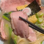 いかれたヌードル フィッシュトンズ - 京鴨ロース