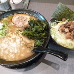中華蕎麦 御輿 - '14/08/02 中華蕎麦（730円）＋豚めしセット（200円）