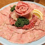 焼肉 静龍苑 - 塩盛り別視点