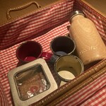 294415612 - コーヒーとお菓子