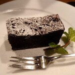 世田谷テーブル - ガトーショコラ935円