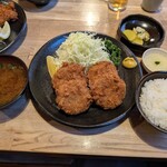 とんかつ専門店 とんくん - ひれカツ定食　4 個