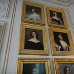 Schlosscafé im Palmenhaus - 愛人の肖像画とも言われている美女尽くしの部屋