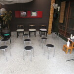 蕎麦 しらいし - 待ち合いコーナ～♪︎