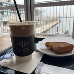 ゼブラ コーヒーアンドクロワッサン 横浜店 - 