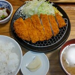 とんかつ割烹 やすいみ～と - 