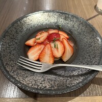 ダルマット 六本木ヒルズ店 - 〜冷〜　苺の冷製パスタ