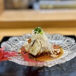 美味いもん屋 わ多なべ - フグなんだけど、タコみたく強い弾力があってフグの筋肉つよいのかな？ぶりんぶりん！フグ皮ついてきた！良いわねー！弱弱の名前だけのフグでーすみたいなの嫌いだもん。ココのは素敵だったー！