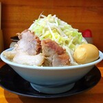 ラーメン 盛太郎 - チャーシュー麺1,100円（野菜マシマシ、薄味）