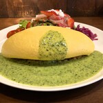 チャコールバル ジュ - オムライスジェノベーゼソース