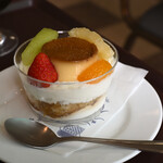 タカセ - 料理写真:【ケーキセット＠税込630円】DXプリン