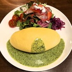 チャコールバル ジュ - オムライスジェノベーゼソース