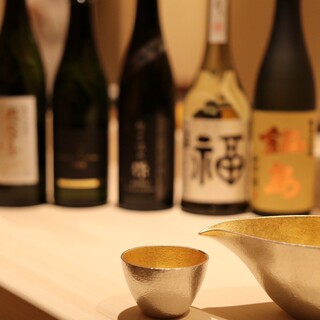 鮨の旨味を引き立て、米の旨味を味わう日本酒