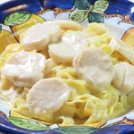 Osteria Splende - ホタテとレモンのクリームパスタ