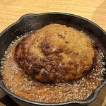 肉と酒 はじめ - ✅200g鉄板焼ハンバーグ¥1.300！
　※ダブル400gは¥1.800
　※ランチはご飯、牛骨スープ、キャベツ千切り
　　明太子、漬物が食べ放題♪
　※現金払いのみ