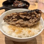 肉と酒 はじめ - ✅200g鉄板焼ハンバーグ¥1.300！
　※ダブル400gは¥1.800
　※ランチはご飯、牛骨スープ、キャベツ千切り
　　明太子、漬物が食べ放題♪
　※現金払いのみ