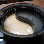 Shabushabu Onyasai - 豆乳出汁と昆布出汁