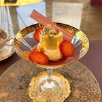 トゥ・ラ・ジョア イズム - 