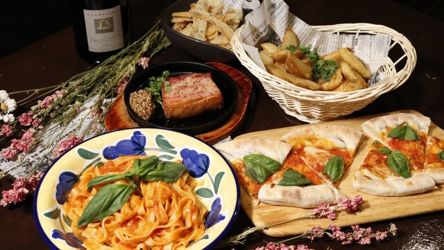 Bar COMPLETE photo 3