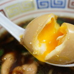 麺屋 丈六 - 雨の日ｻｰﾋﾞｽの煮玉子