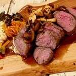 グラスルーツ - 蝦夷鹿肉ステーキ