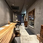 成 CH - 店内はスタイリッシュ