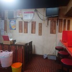 珉亭 - 昭和感がある店内