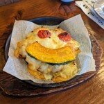 魚炉八 - ポテサラチーズ焼き