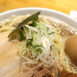 清麺 常藤 - 刻みネギ＆カイワレ