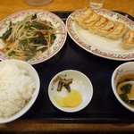 餃子の王将 - 料理写真:ニラレバ炒め定食