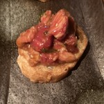 生粋 - ユッケのブルスケッタ